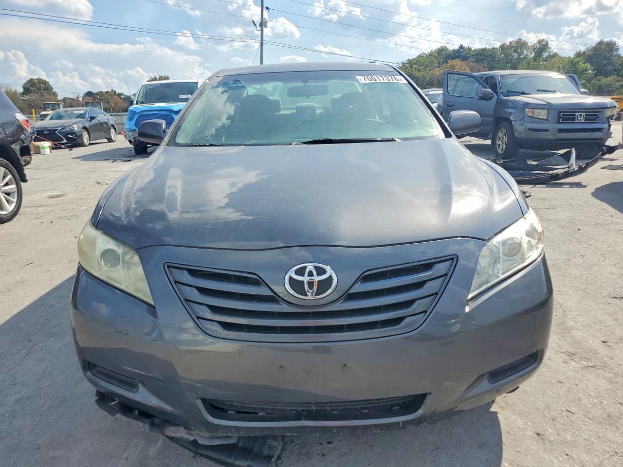 2009 Toyota Camry Le - Image 5