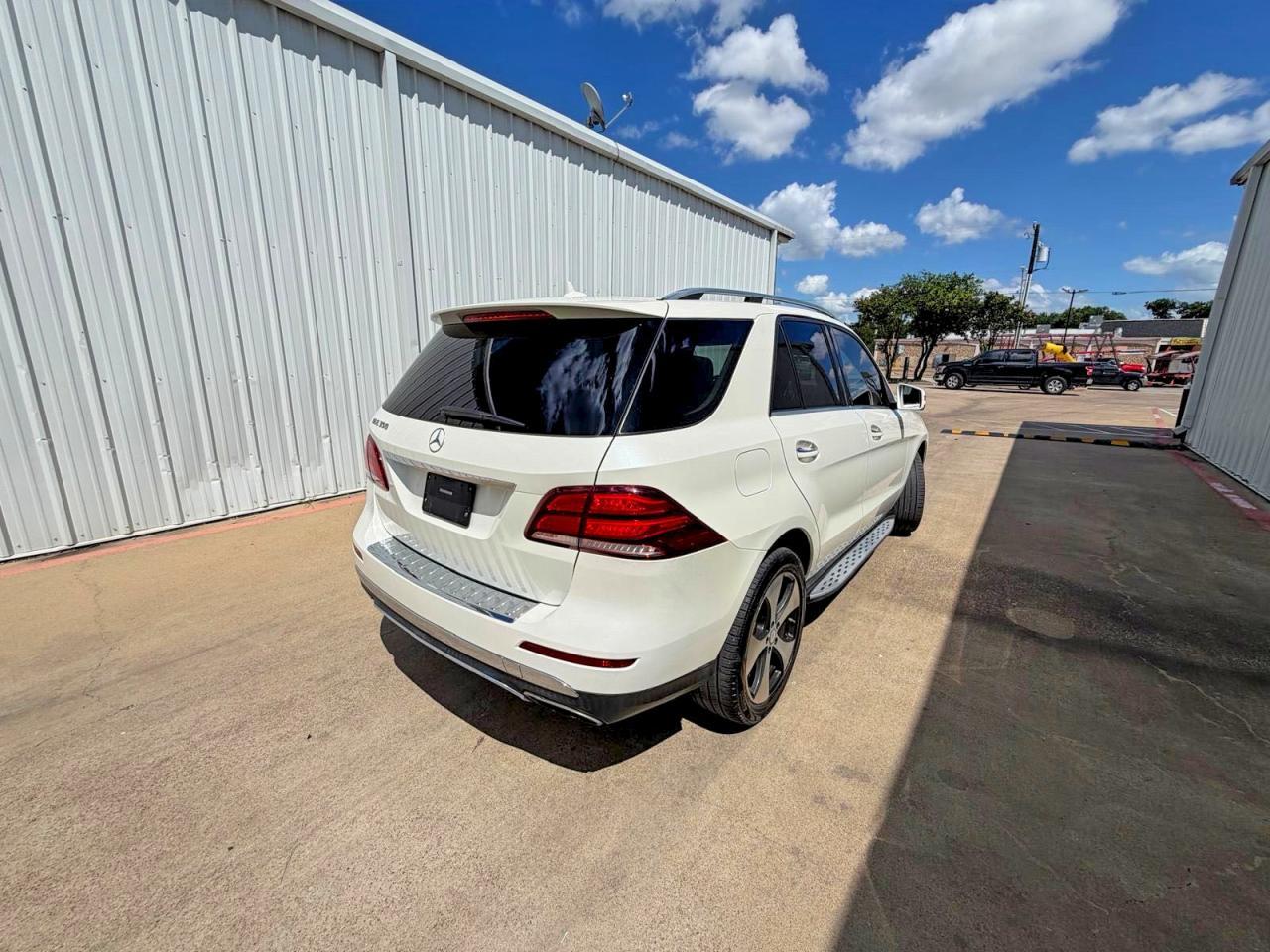 2016 Mercedes-Benz Gle 350 - Image 4