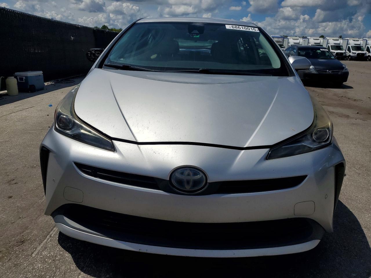 2019 Toyota Prius Le - Фото 5