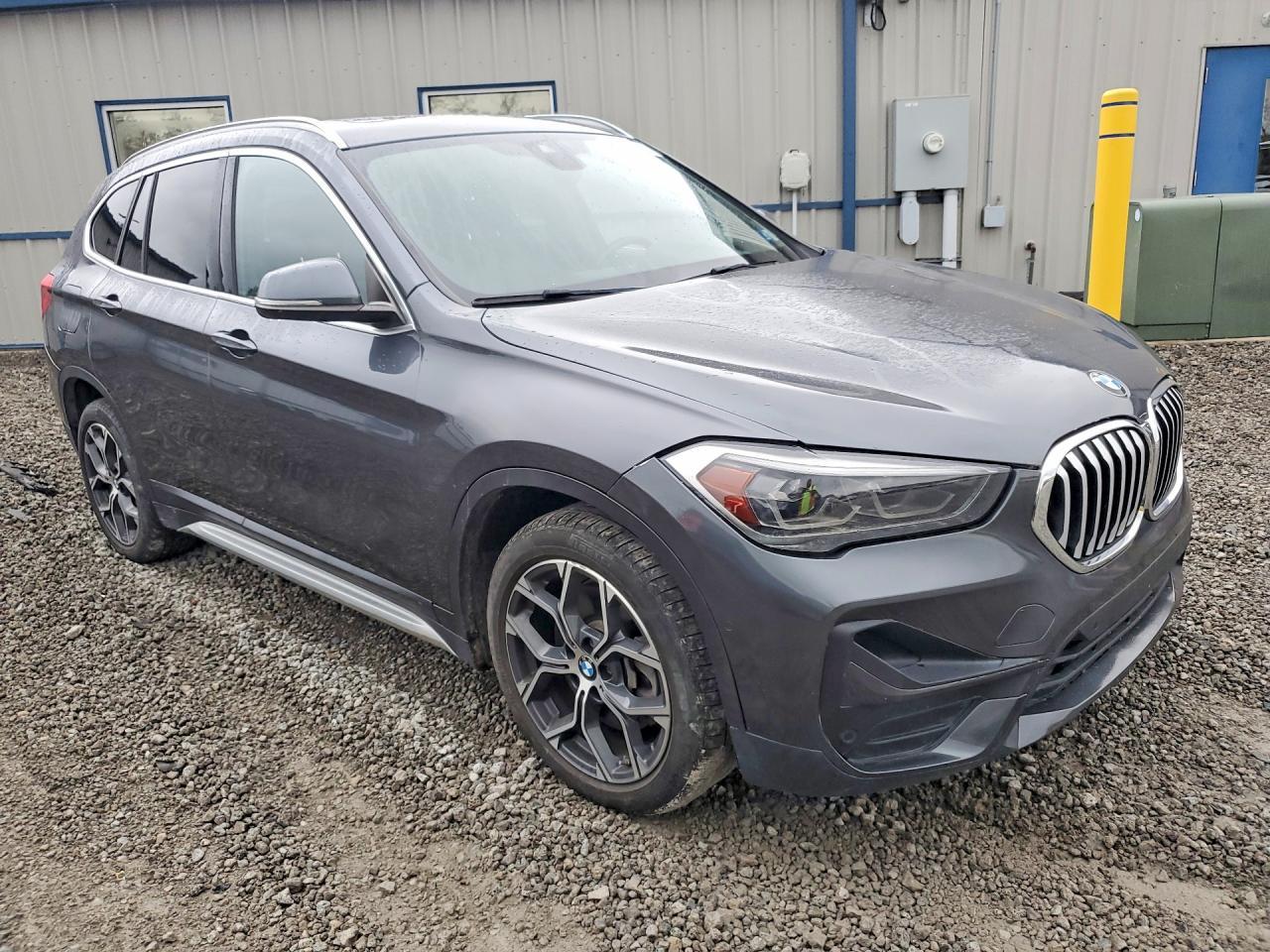 2021 BMW X1 xDrive28I - Image 4