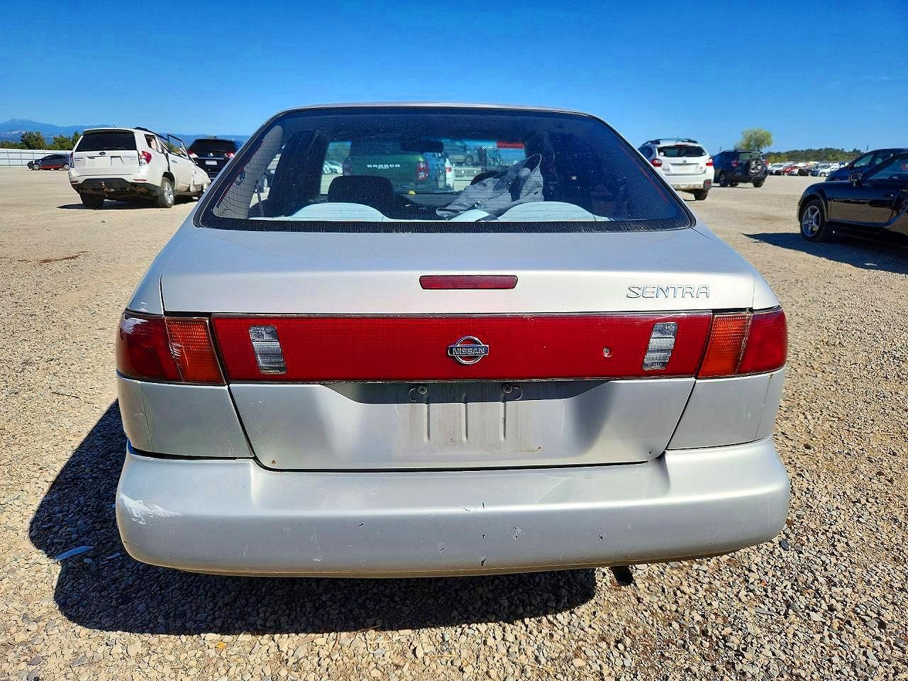 1996 Nissan Sentra Base - Фото 6