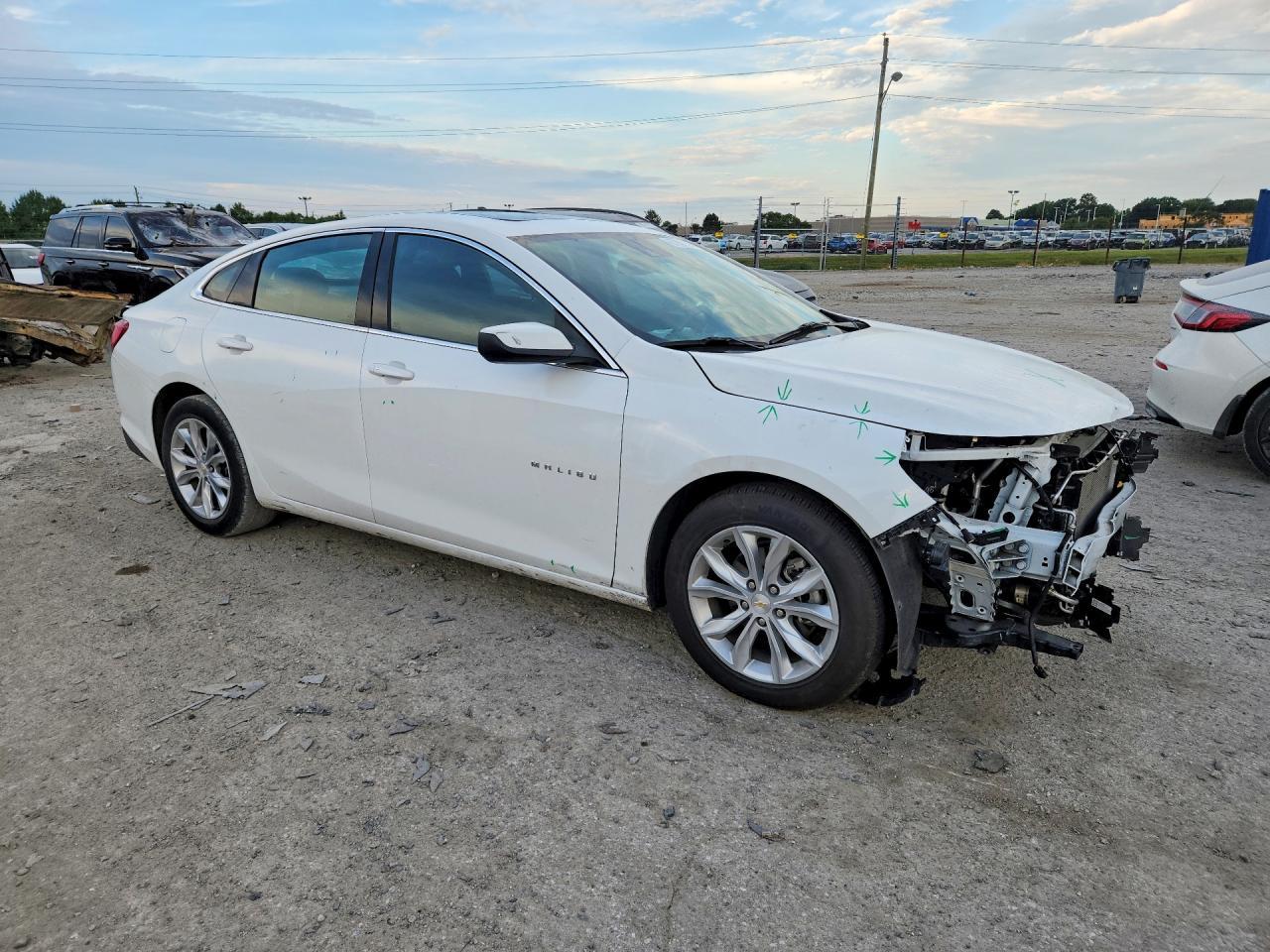 2024 Chevrolet Malibu Lt - Фото 4