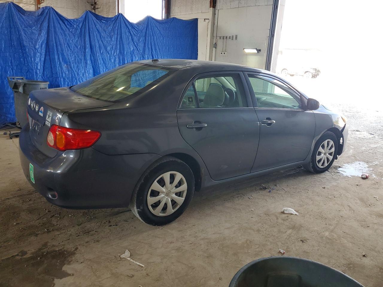2010 Toyota Corolla Le - Image 3