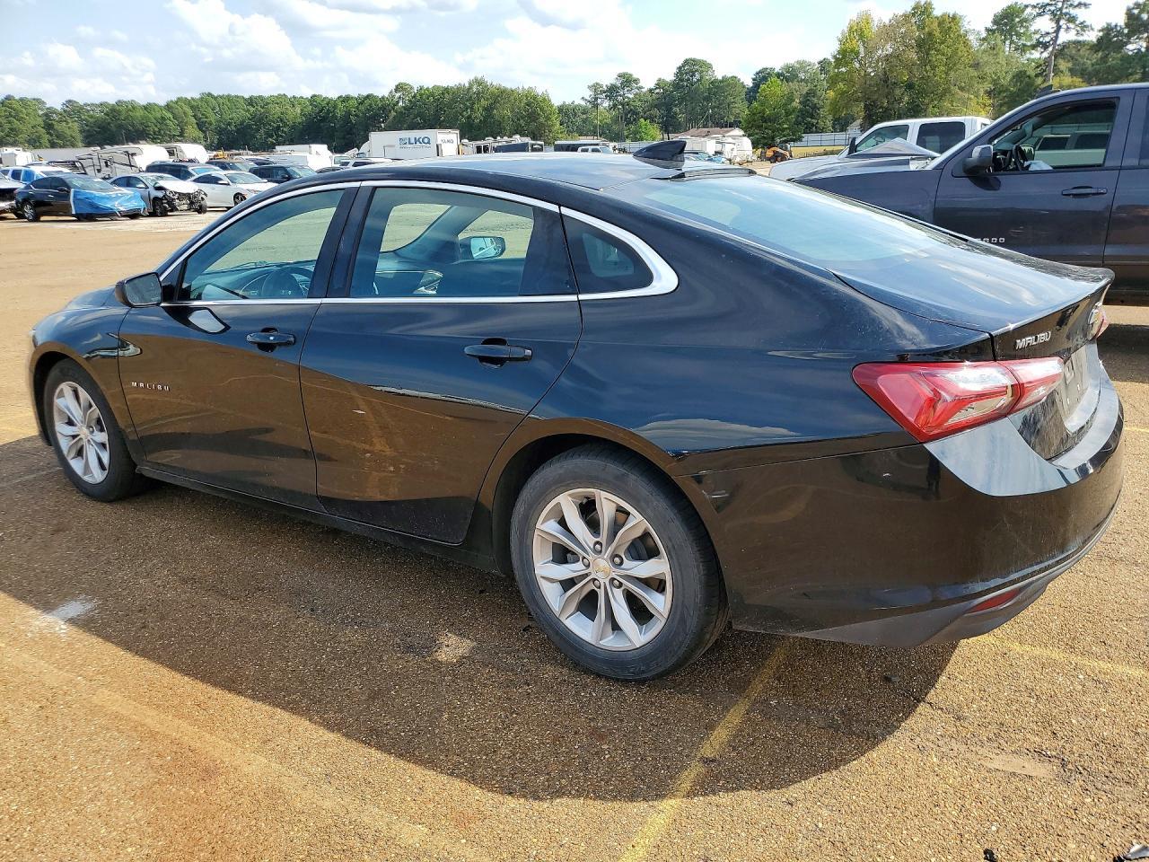 2020 Chevrolet Malibu Lt - Image 2