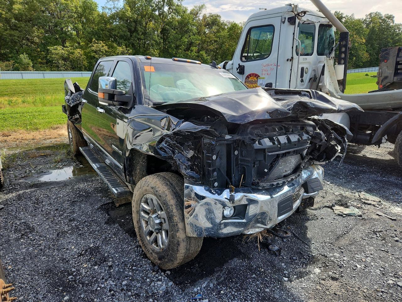 2019 Chevrolet Silverado K3500 Ltz - Image 4