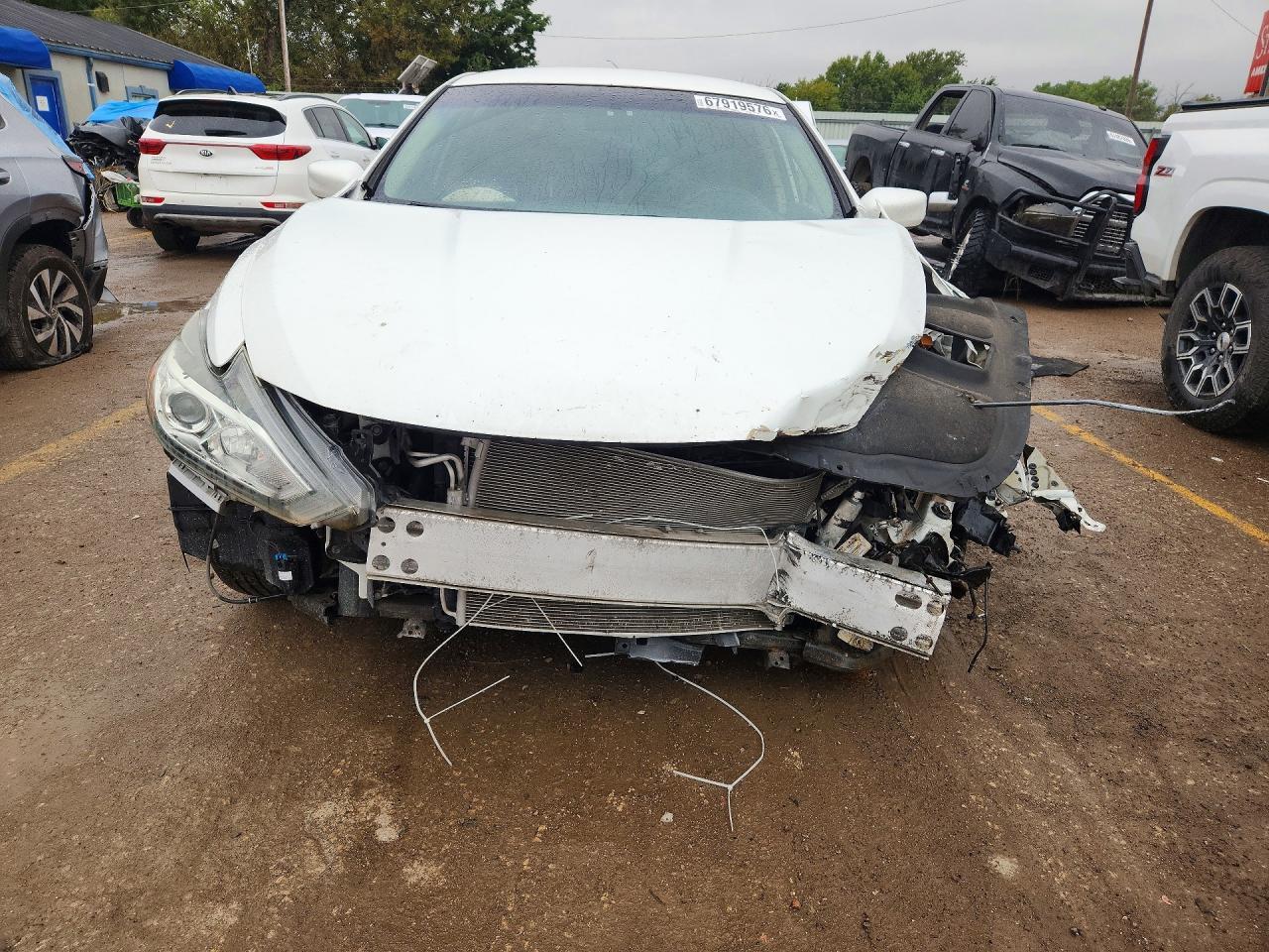 2017 Nissan Altima 2.5 S - Image 5