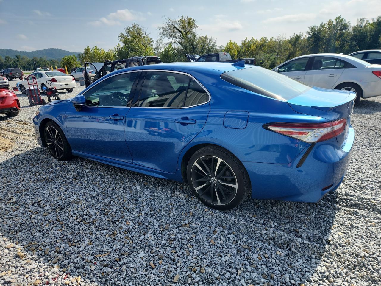 2019 Toyota Camry Xse - Фото 2