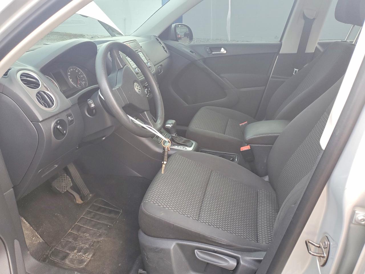 2010 Volkswagen Tiguan S - Image 7