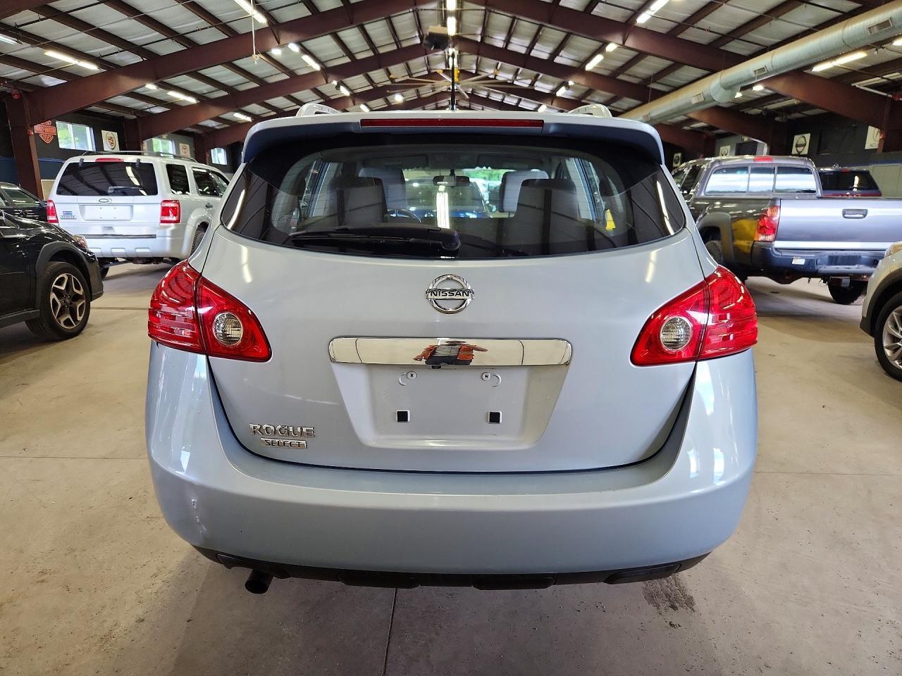 2015 Nissan Rogue Select S - Image 6