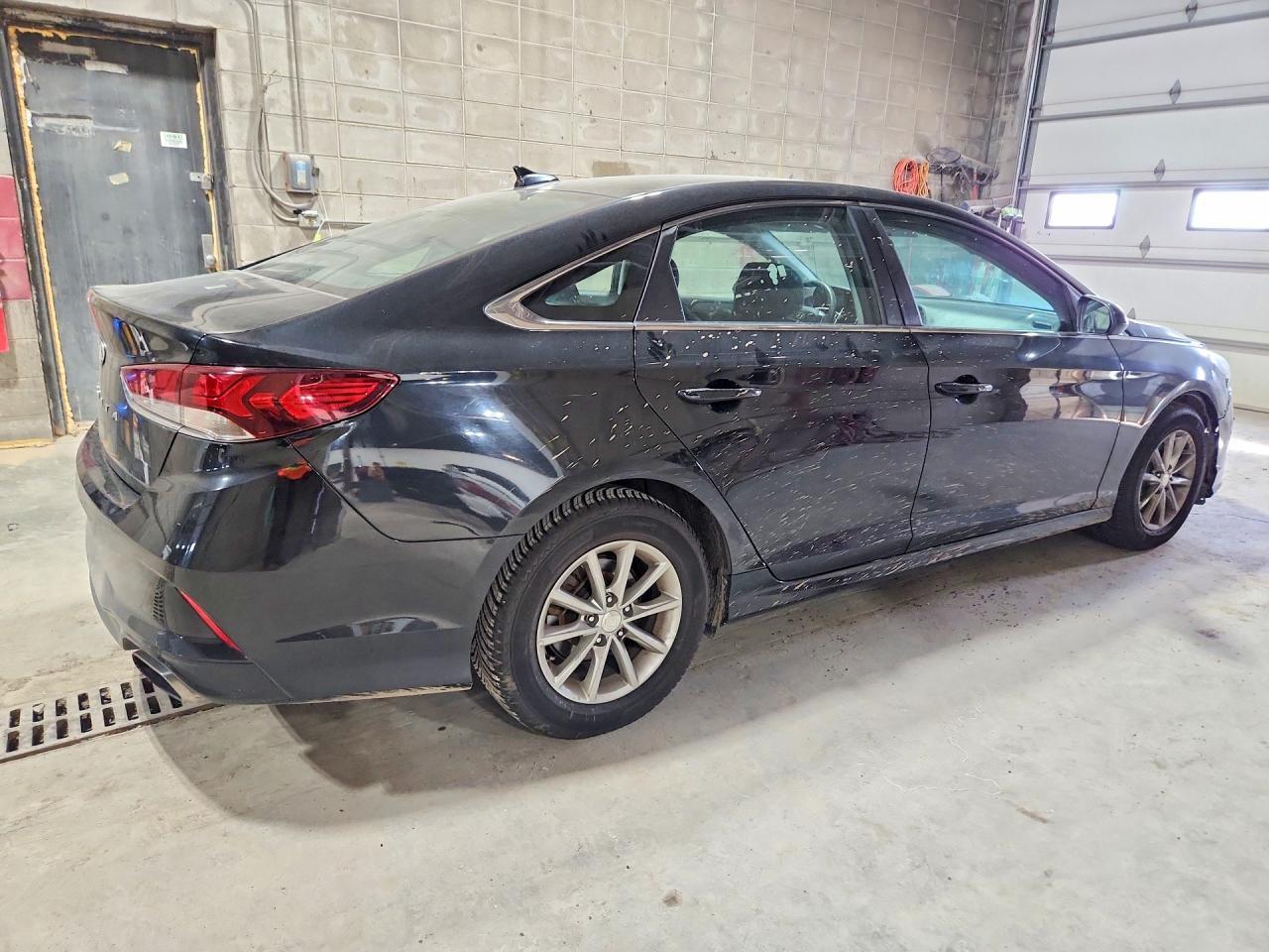 2019 Hyundai Sonata Se - Фото 3