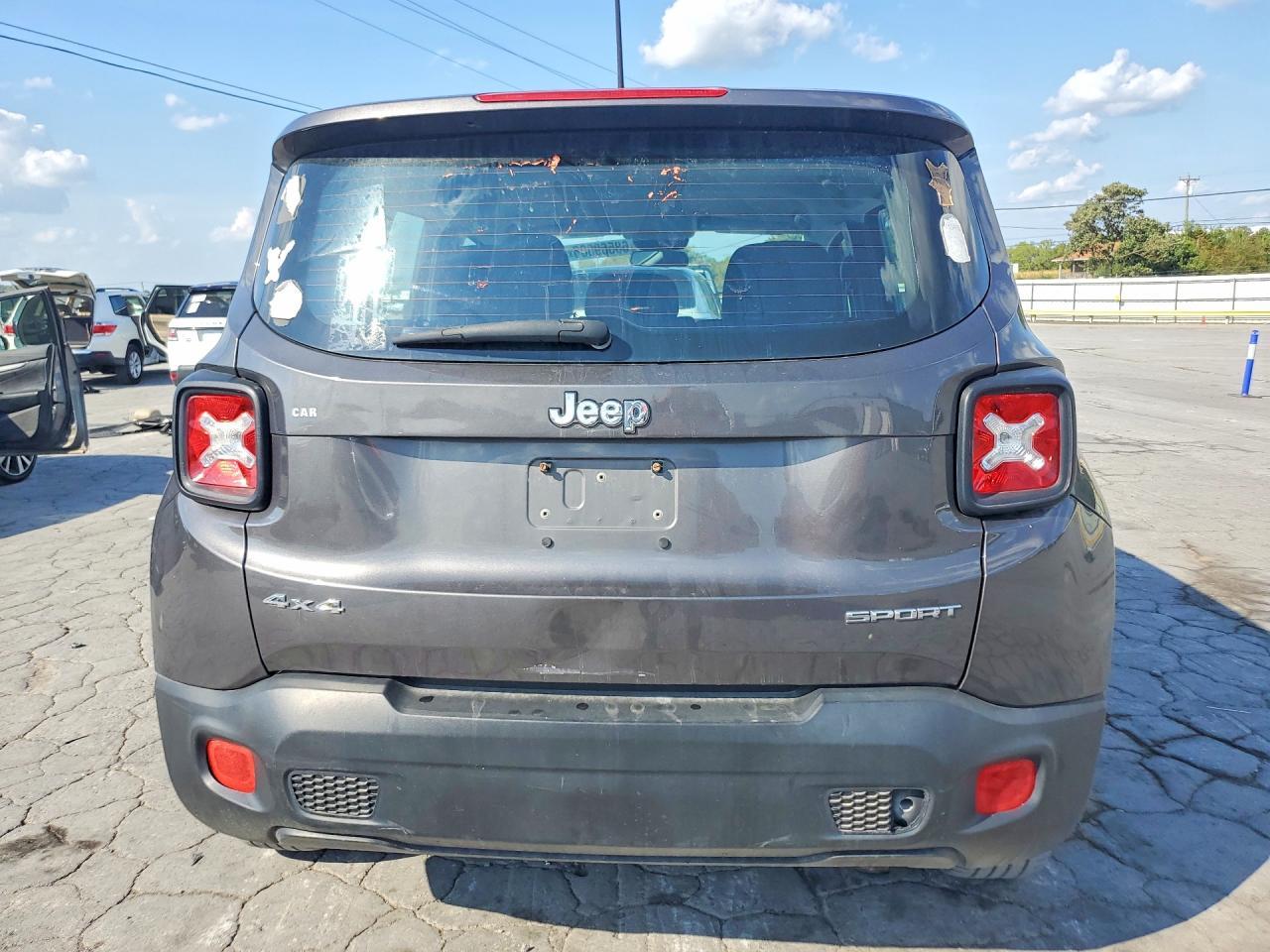 2017 Jeep Renegade Sport - Фото 6