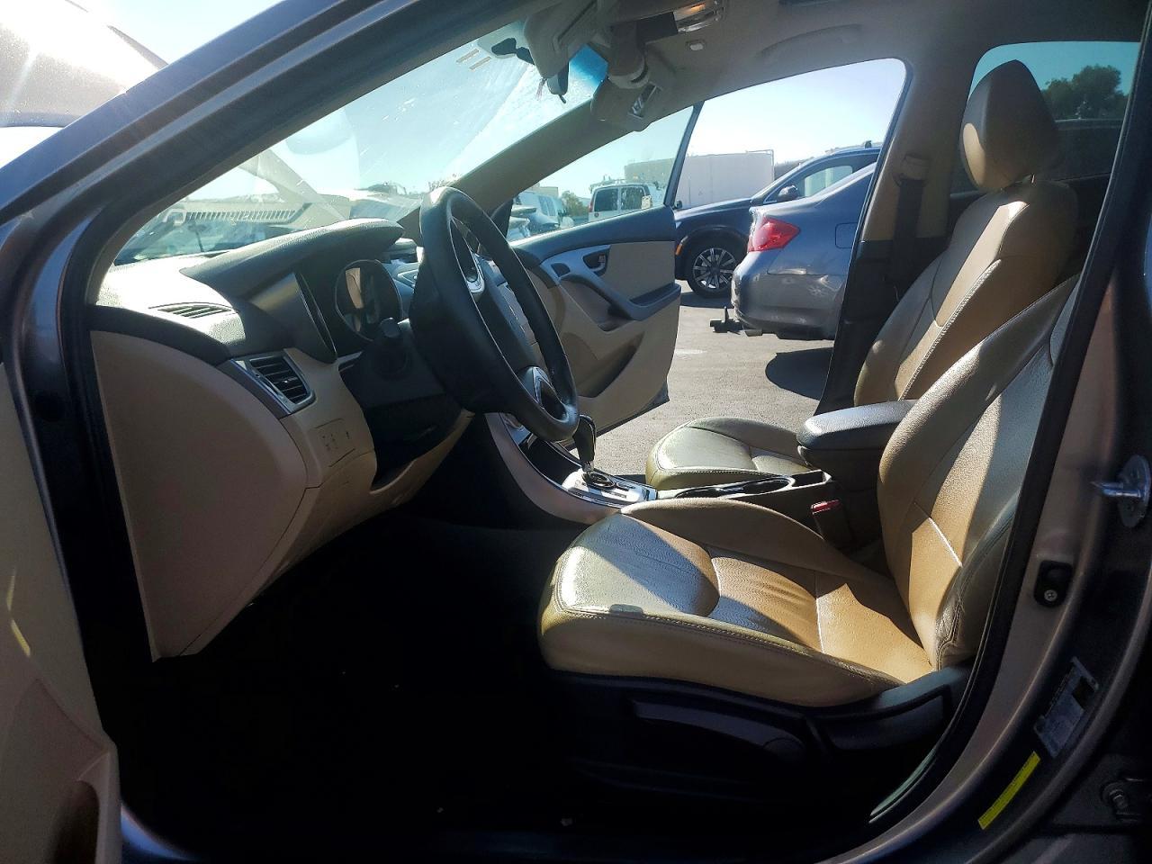 2012 Hyundai Elantra Limited - Фото 7