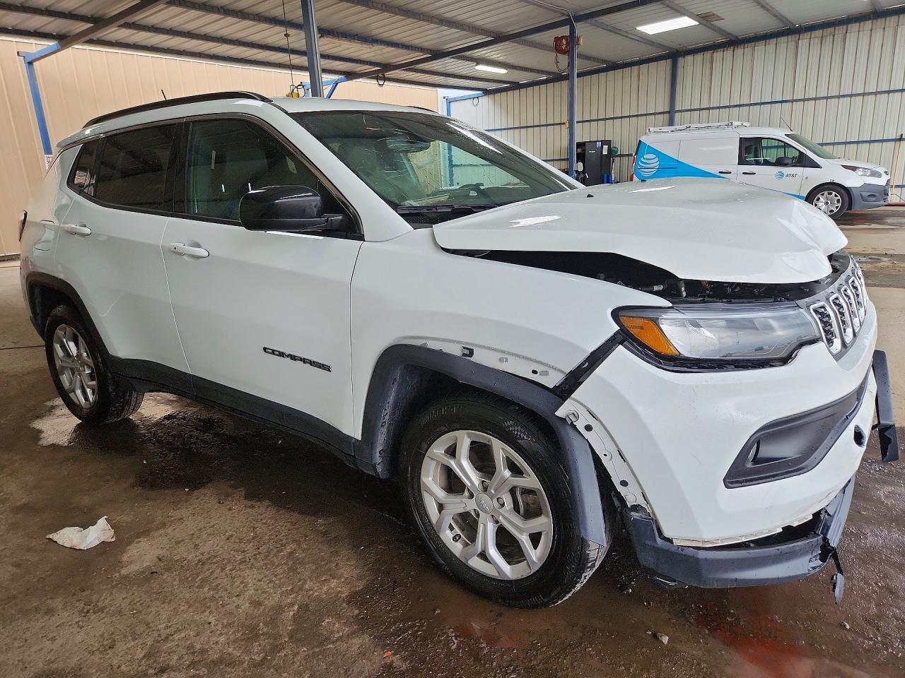 2024 Jeep Compass Latitude - Image 4