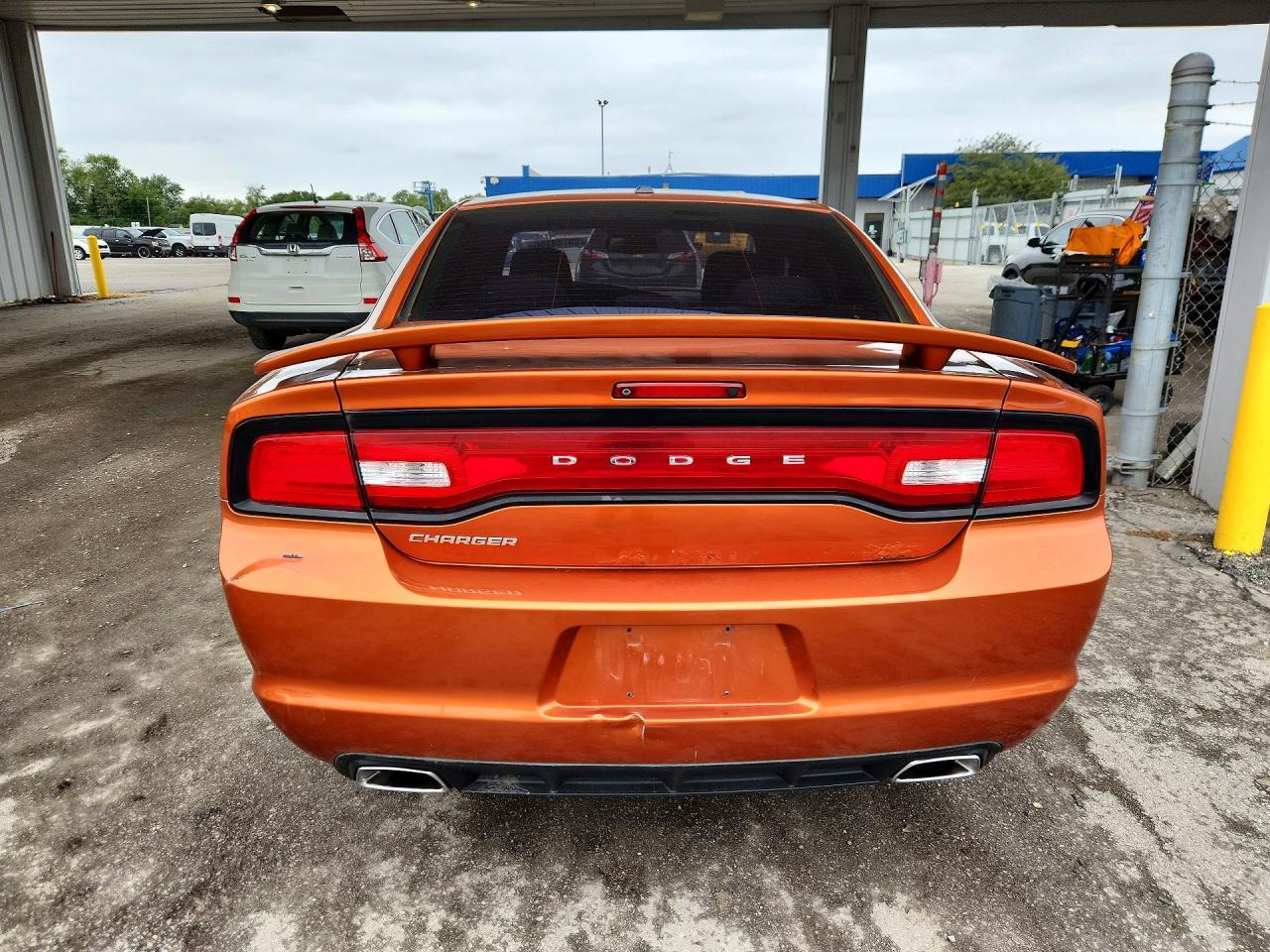 2011 Dodge Charger - Фото 6