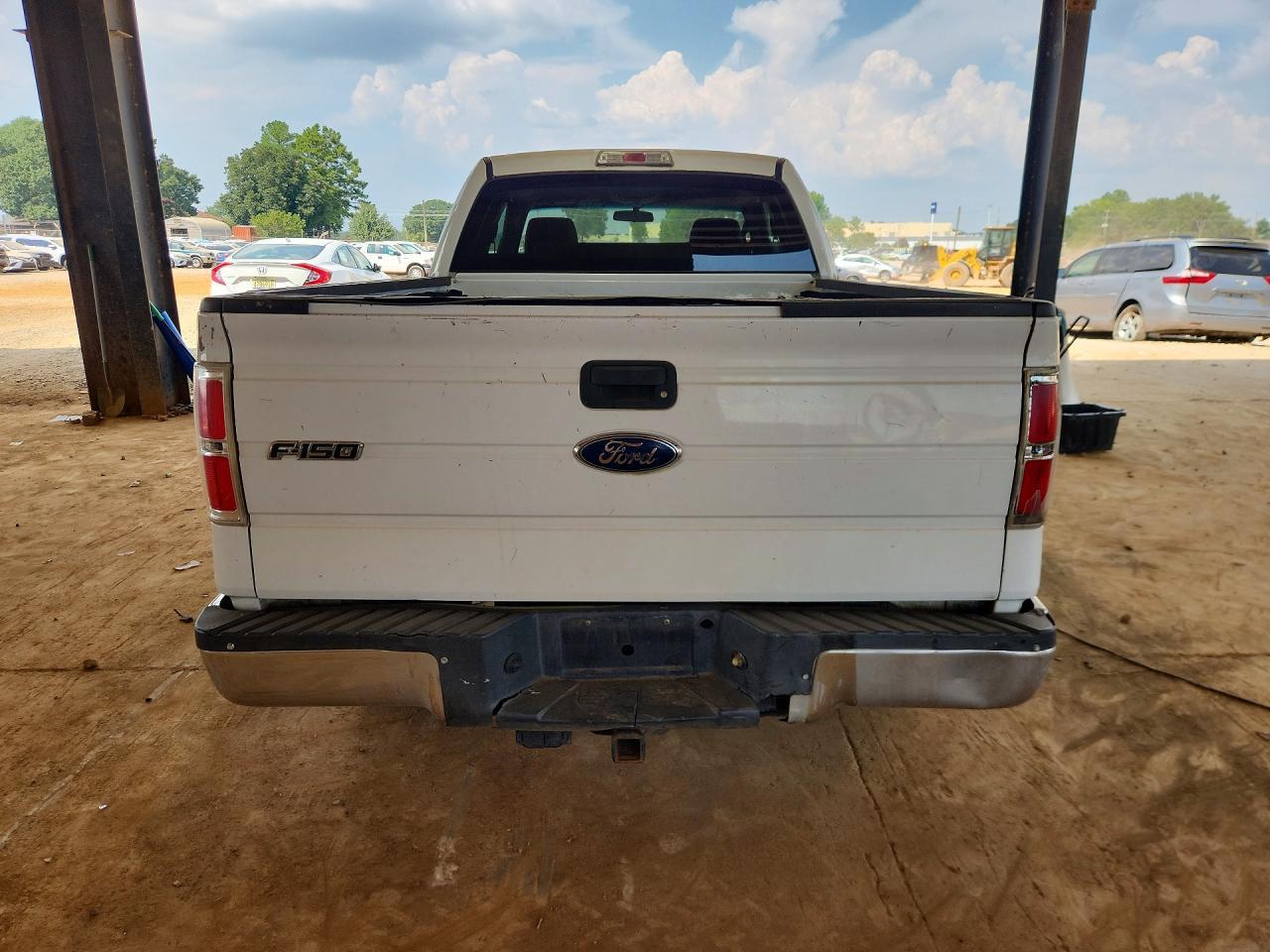 2010 Ford F150 Super Cab - Фото 6