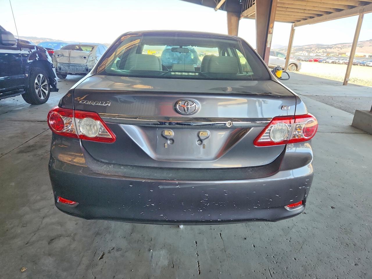 2012 Toyota Corolla Le - Image 6