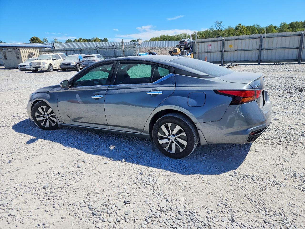 2020 Nissan Altima S - Image 2