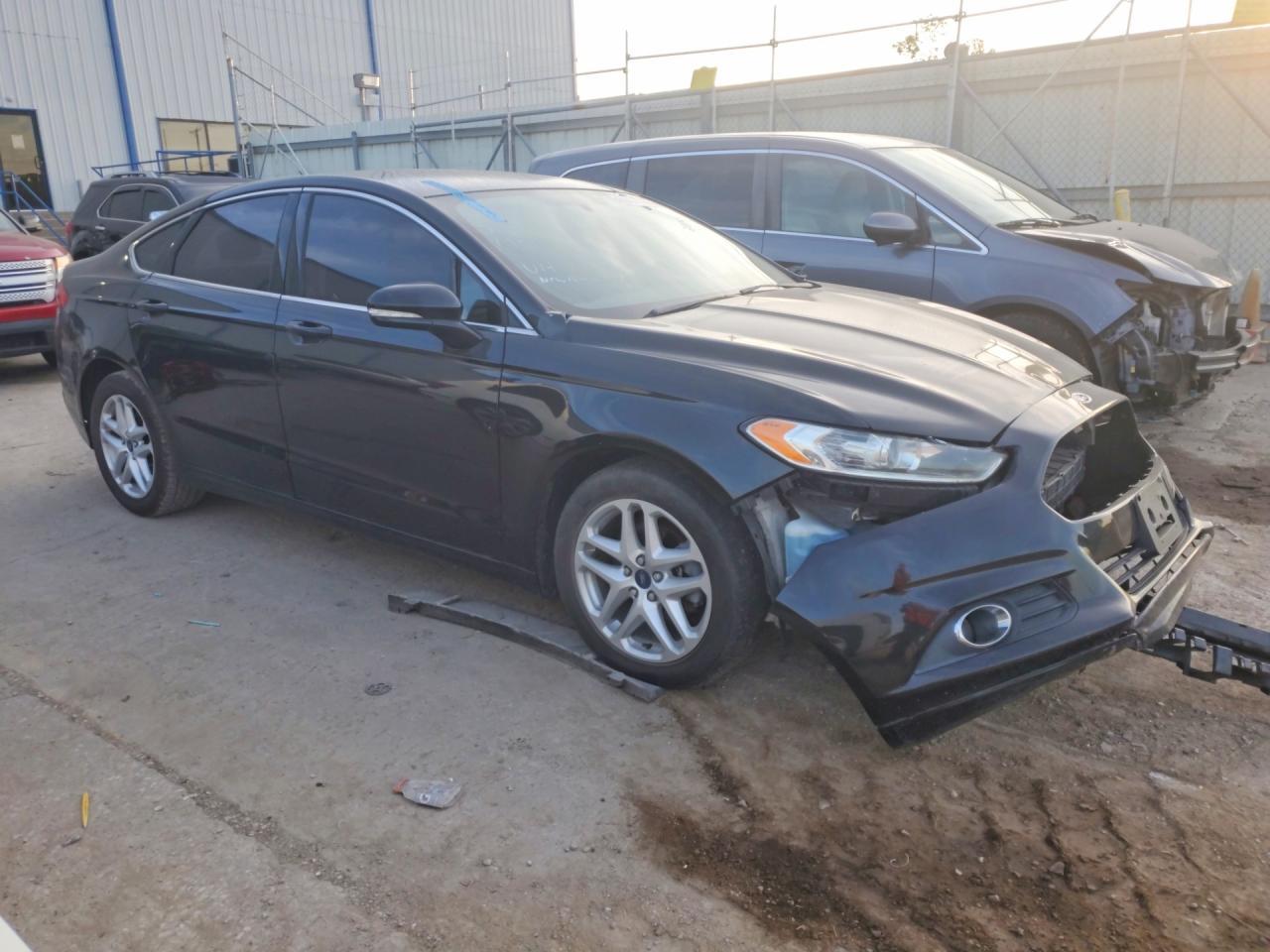 2015 Ford Fusion Se - Image 4