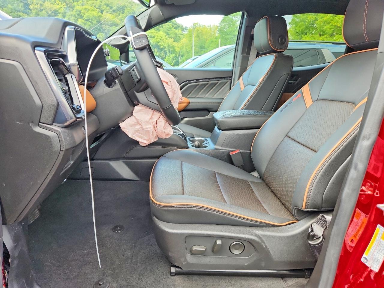 2026 GMC Canyon At4 - Фото 7