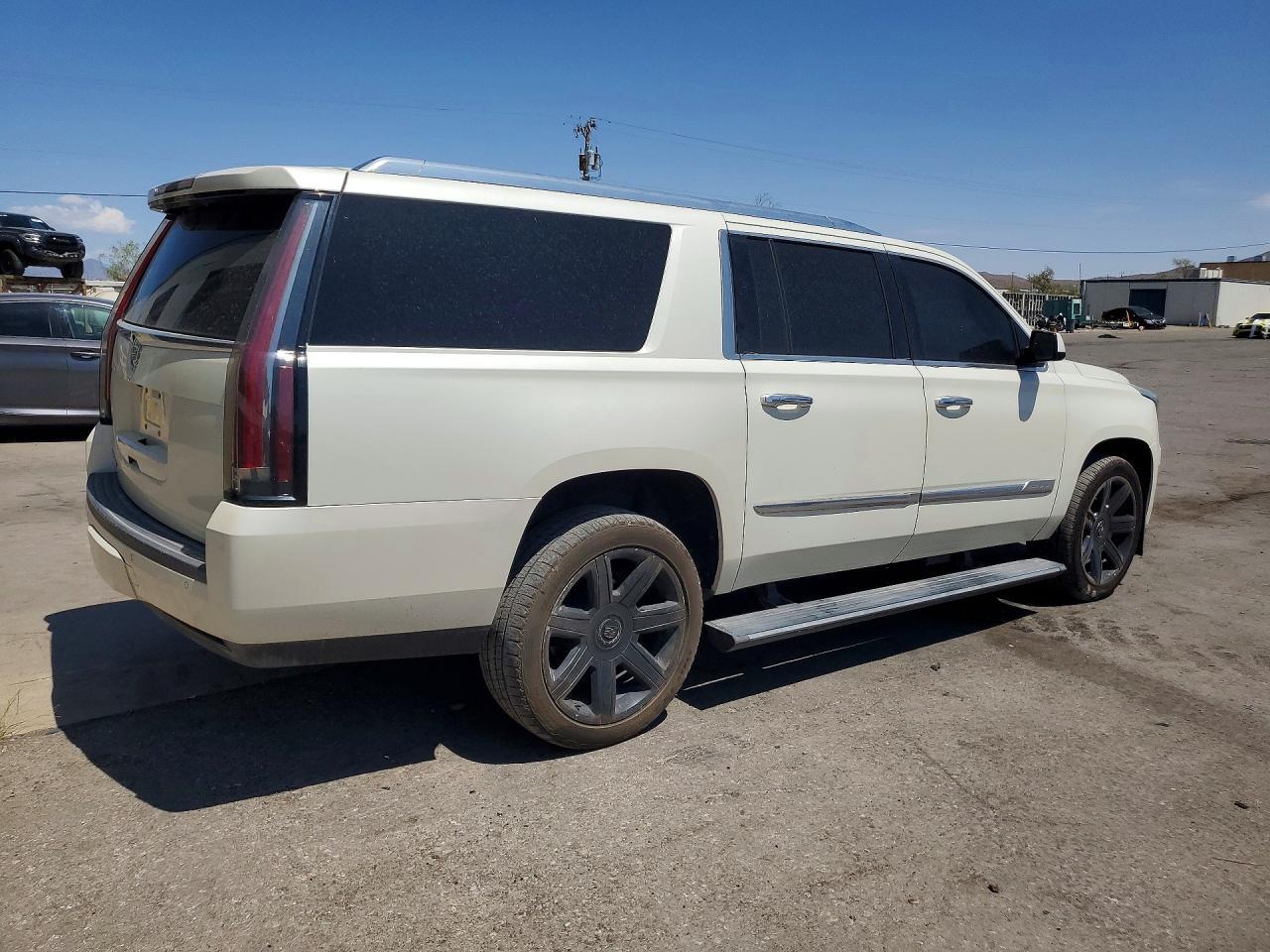 2015 Cadillac Escalade Esv Premium - Image 3