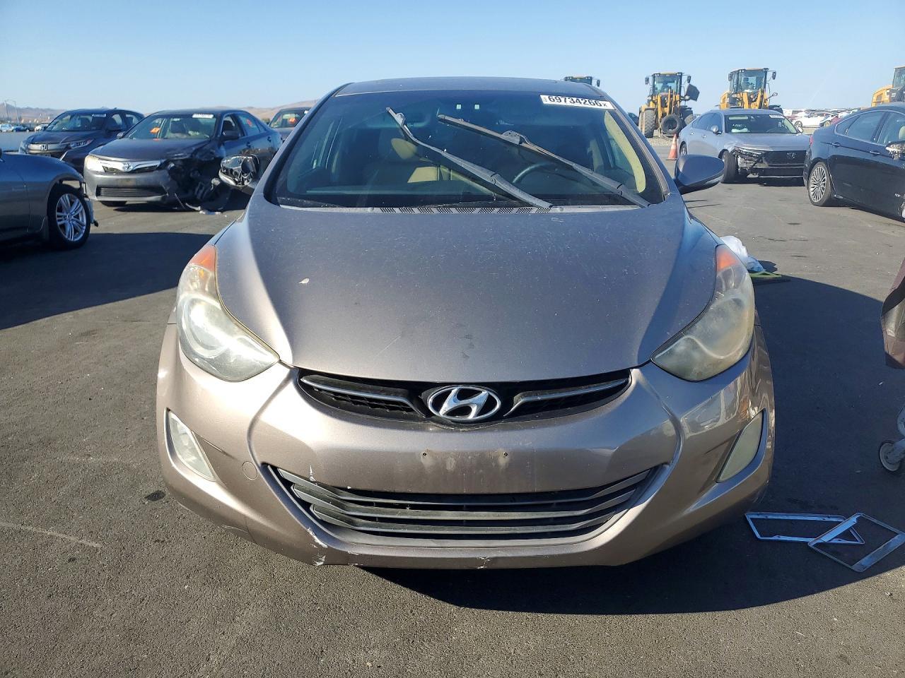 2012 Hyundai Elantra Limited - Фото 5