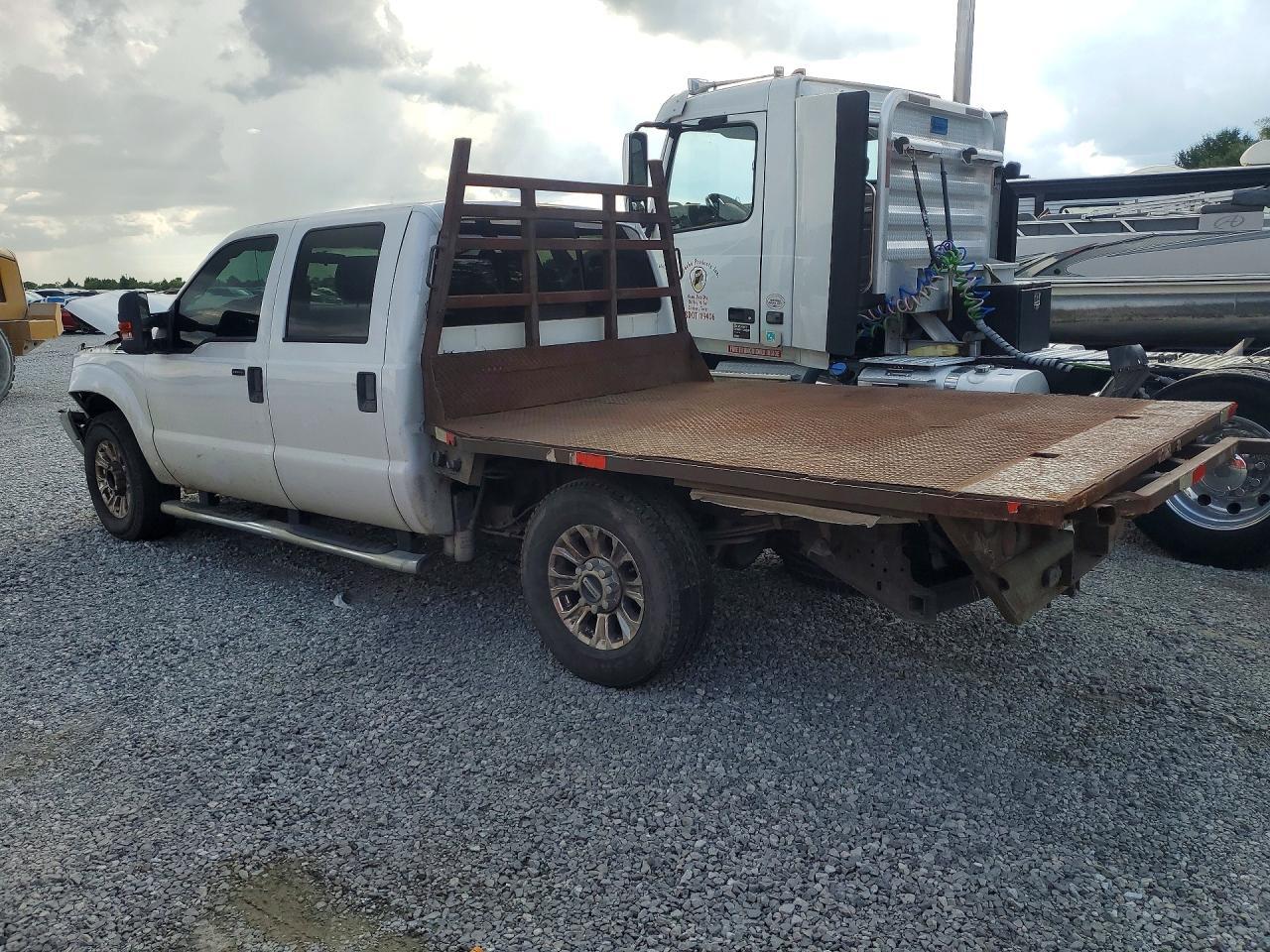 2013 Ford F250 Super Duty - Image 2