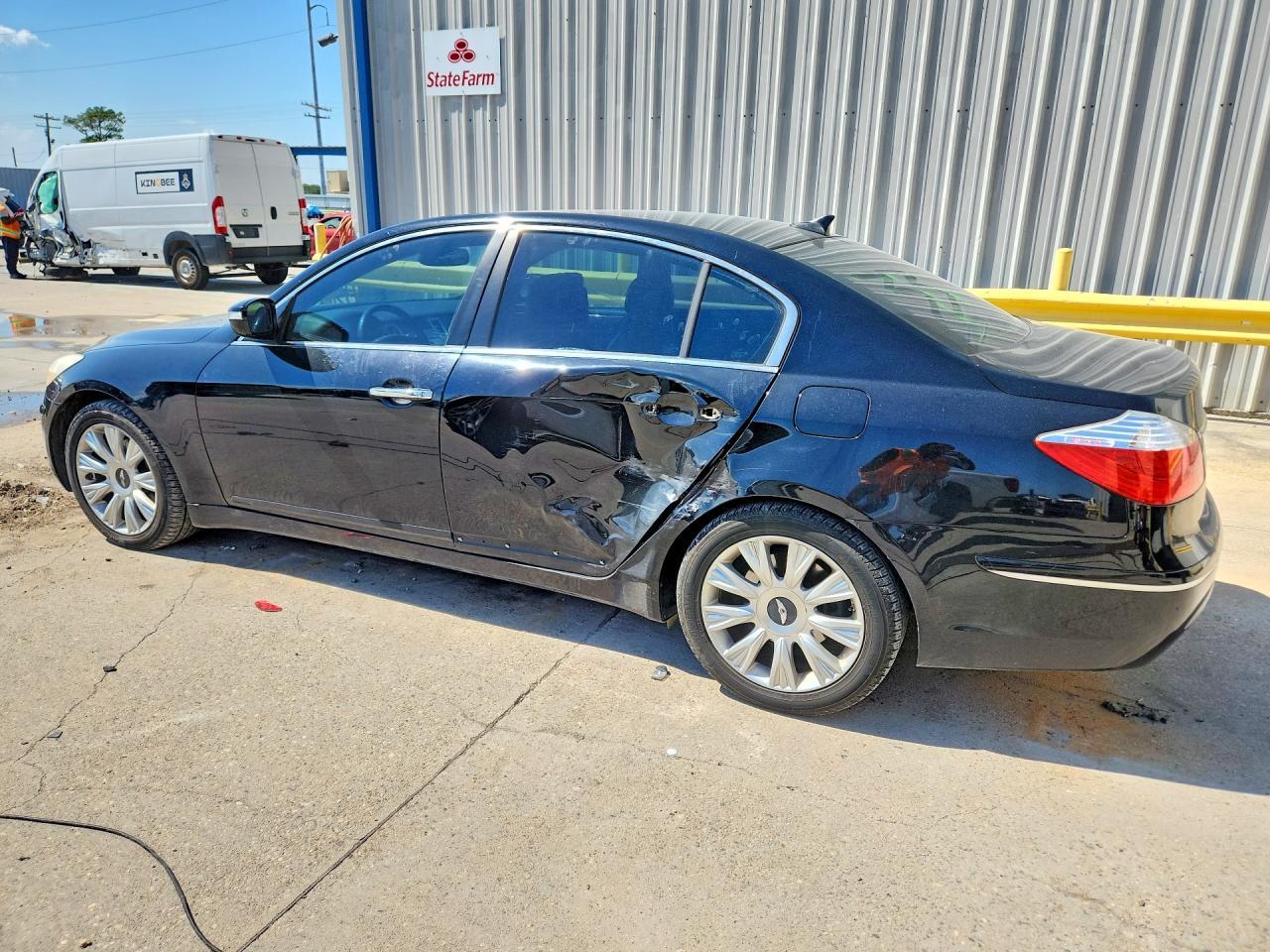 2009 Hyundai Genesis 3.8L - Фото 2
