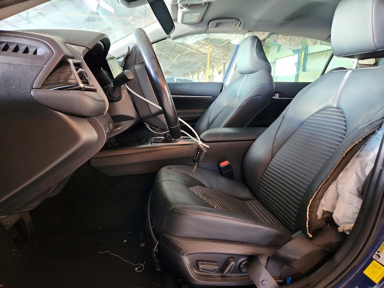 2023 Toyota Camry Se - Image 7