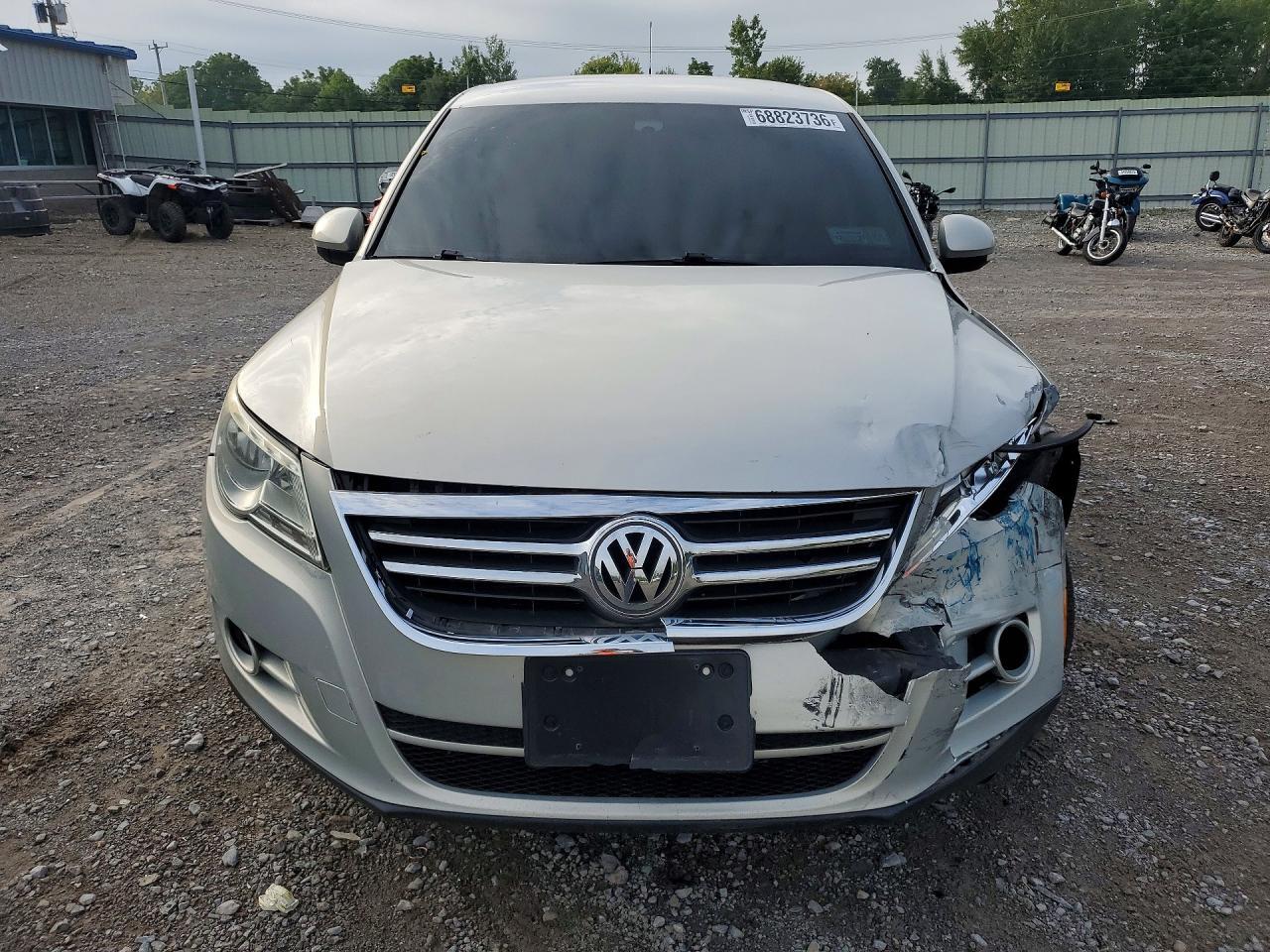 2010 Volkswagen Tiguan S - Image 5