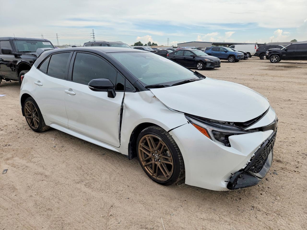2025 Toyota Corolla Hatchback Nightshade - Image 4