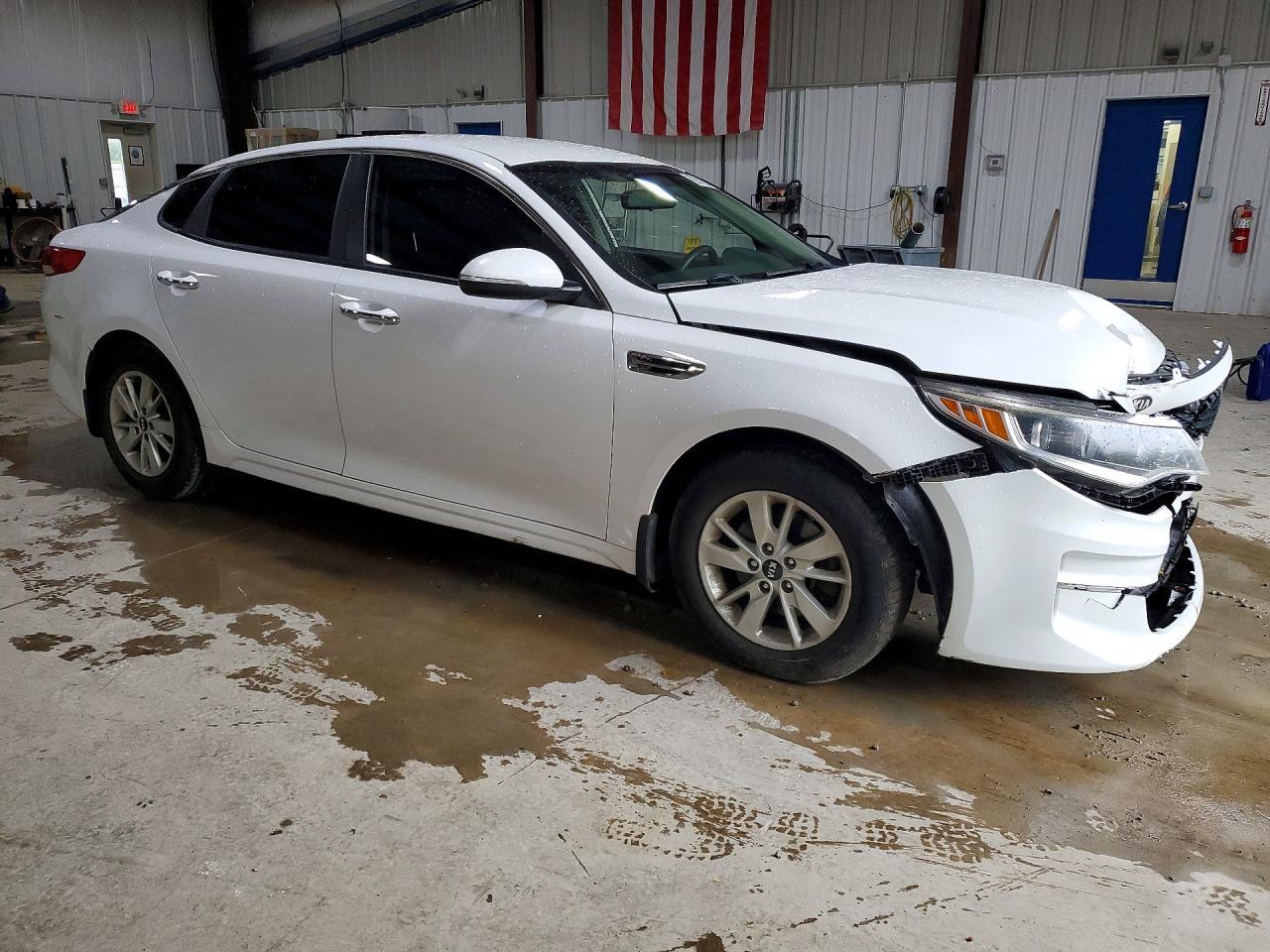 2017 Kia Optima Lx - Image 4