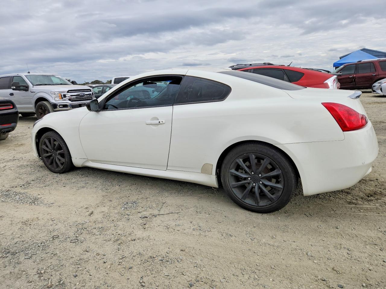 2011 Infiniti G37 Coupe Base - Фото 2