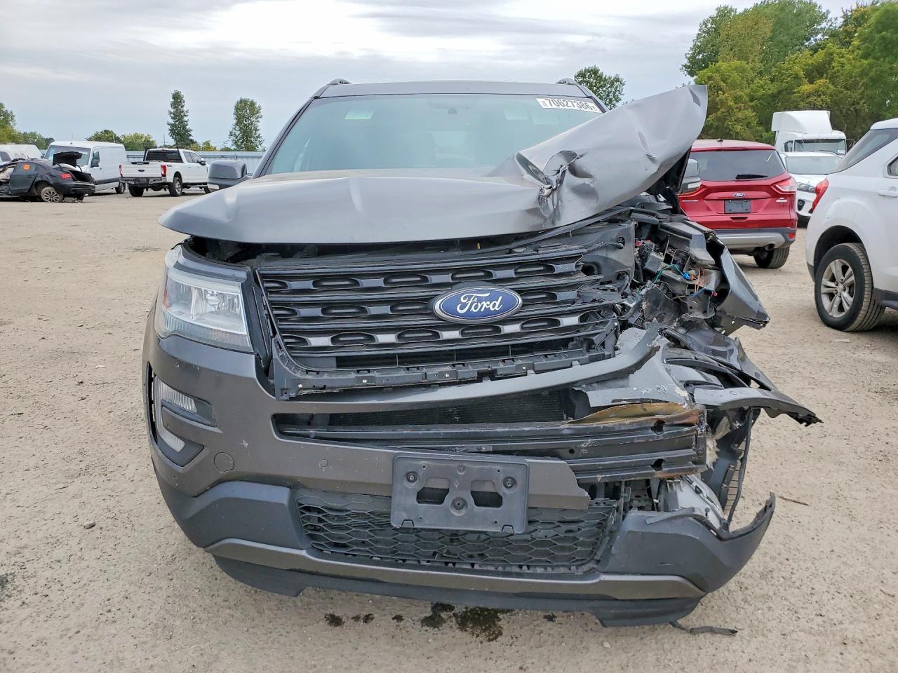 2017 Ford Explorer Xlt - Фото 5