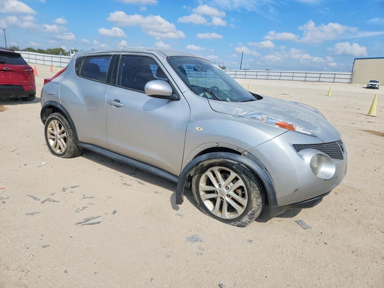 2012 Nissan Juke S - Image 4
