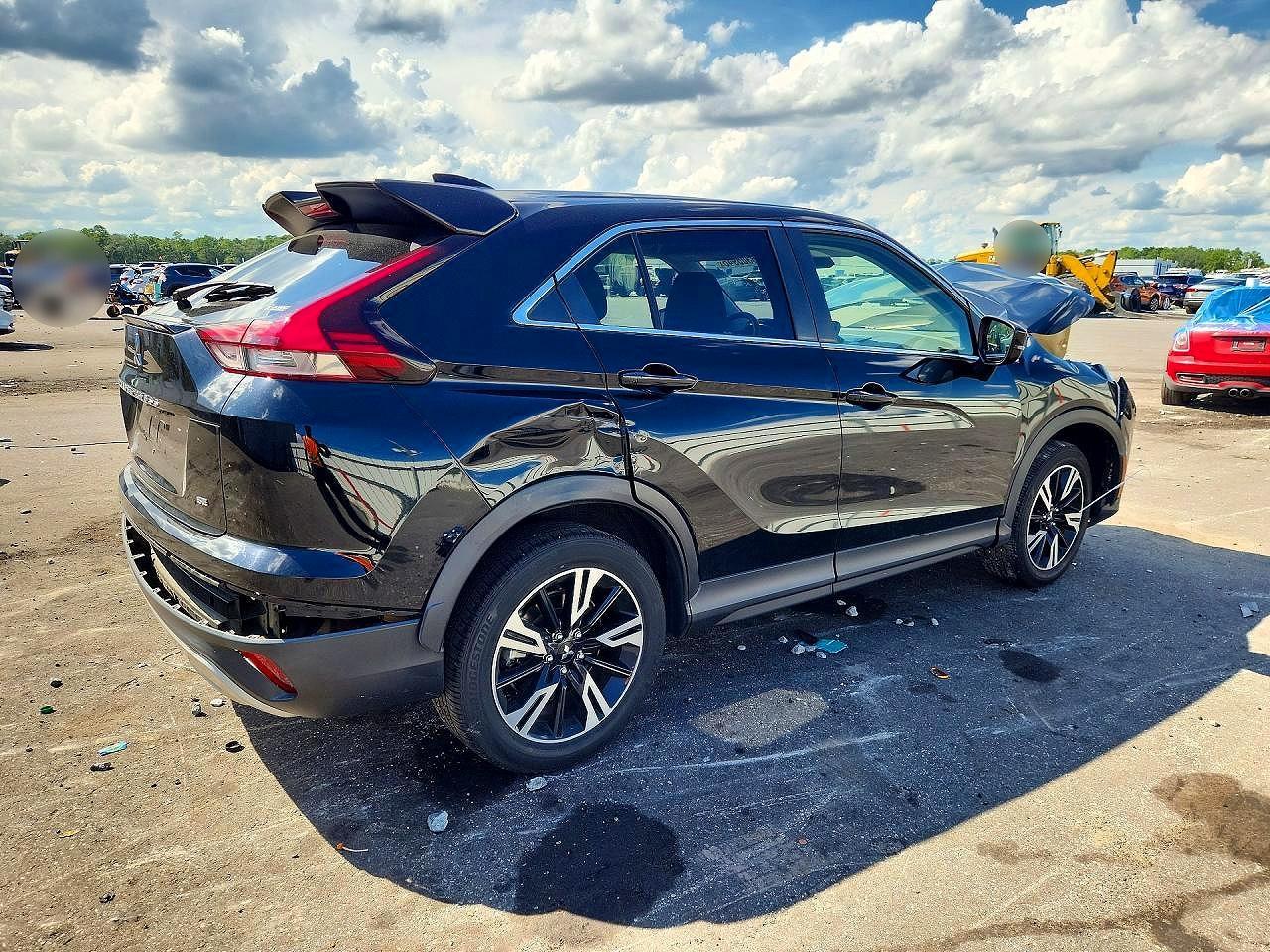 2023 Mitsubishi Eclipse Cross Se - Фото 3