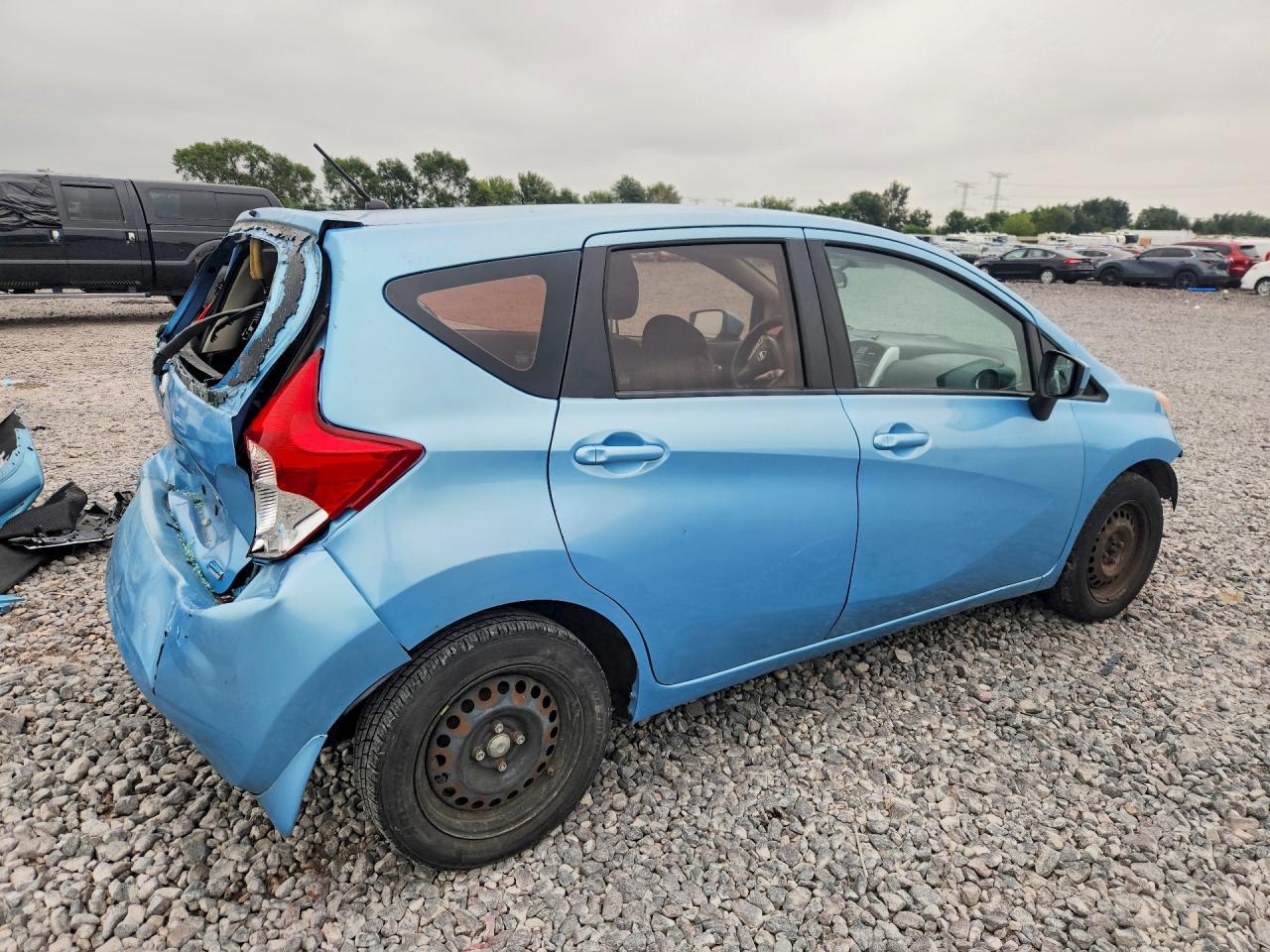 2015 Nissan Versa Note Sv - Image 3