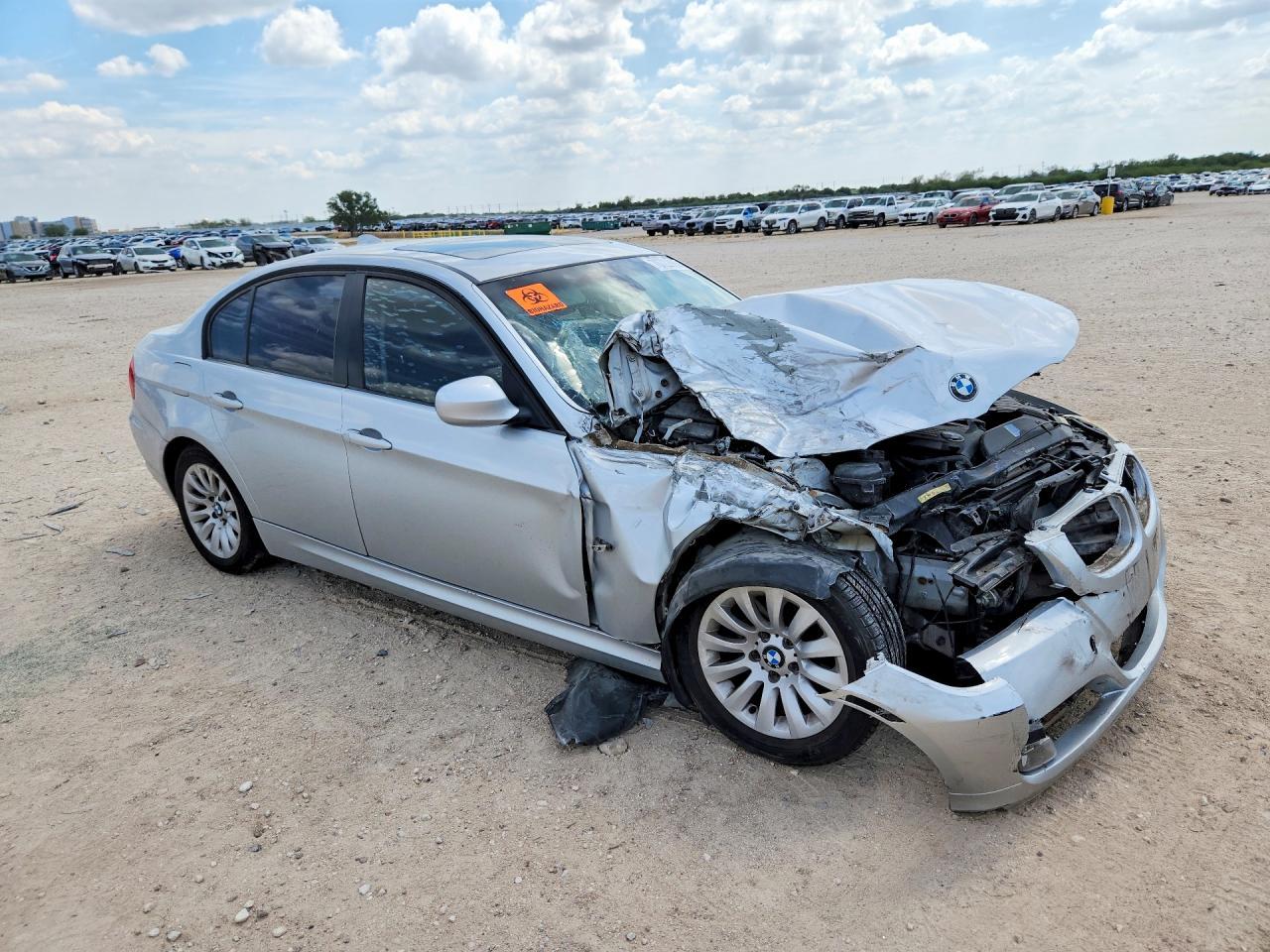 2009 BMW 328 I - Image 4