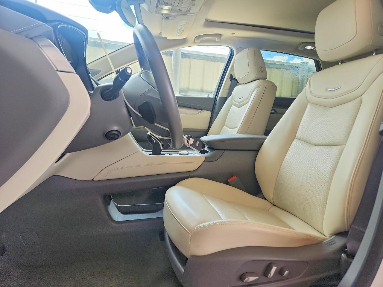 2024 Cadillac Xt5 Premium Luxury - Image 7