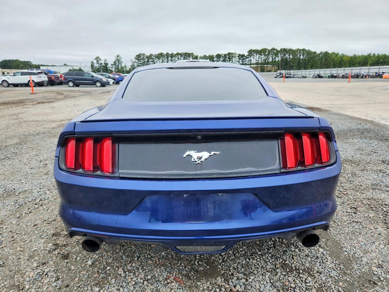2015 Ford Mustang - Image 6