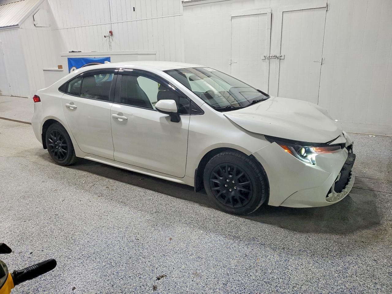 2020 Toyota Corolla Le - Image 4