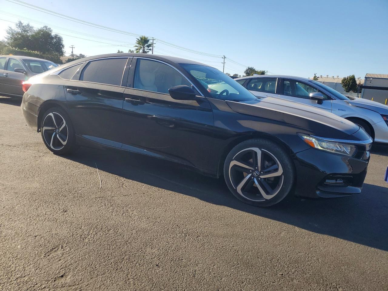 2018 Honda Accord Lx - Фото 4