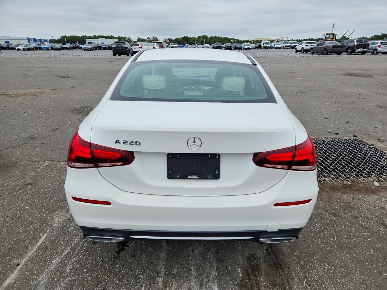 2019 Mercedes-Benz A 220 - Фото 6