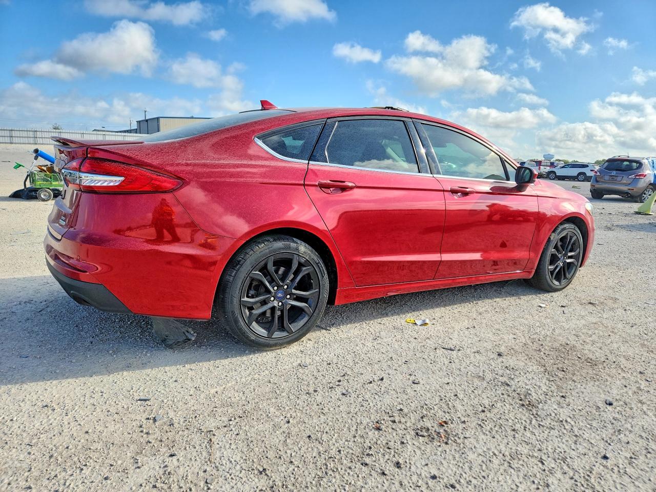 2020 Ford Fusion Se - Фото 3