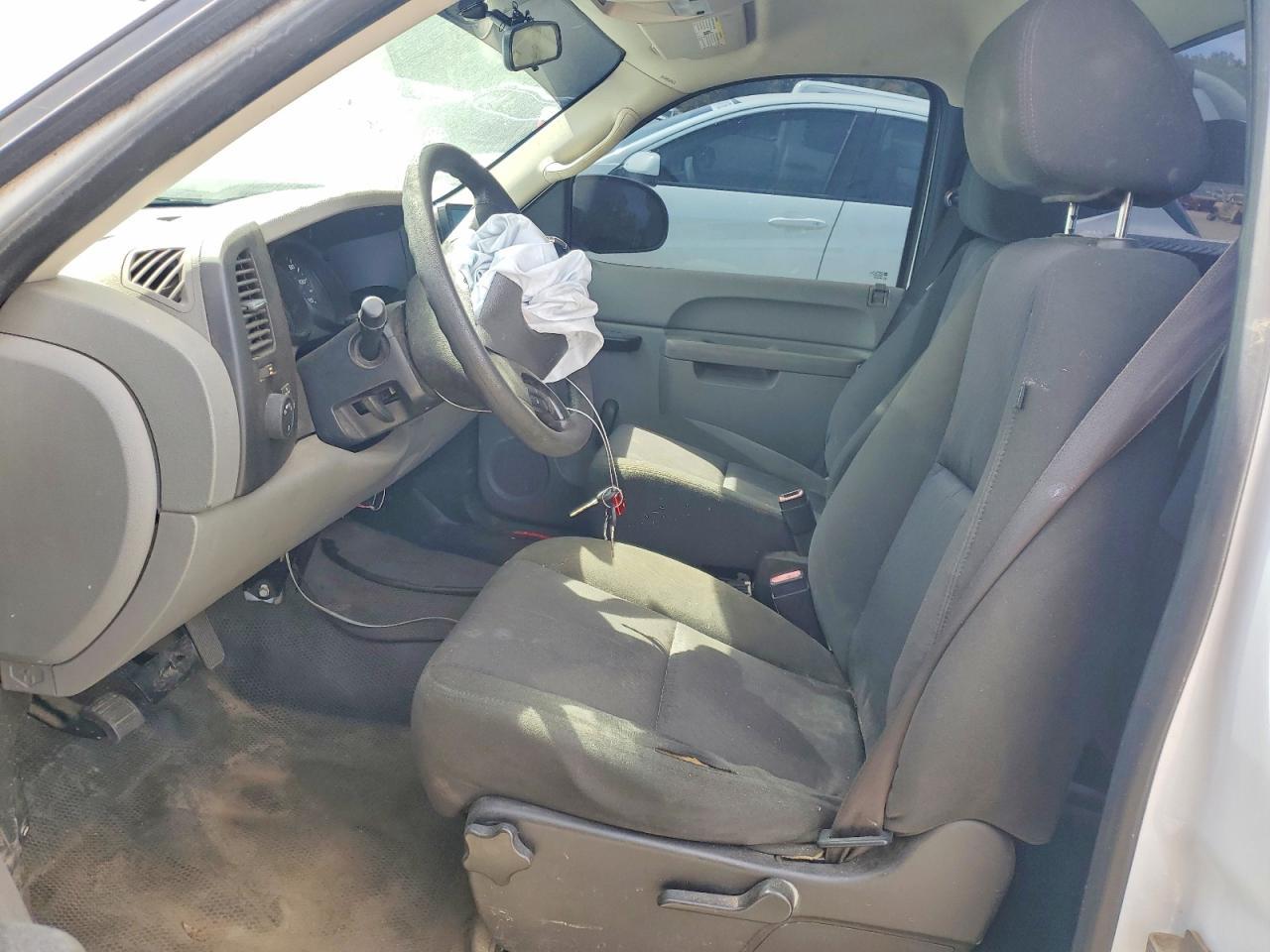 2012 Chevrolet Silverado C1500 - Image 7