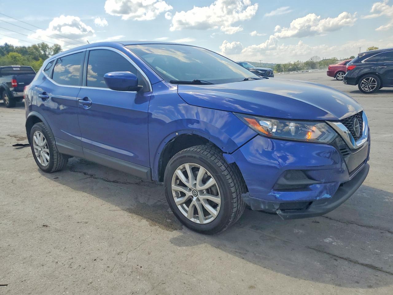 2020 Nissan Rogue Sport S - Image 4