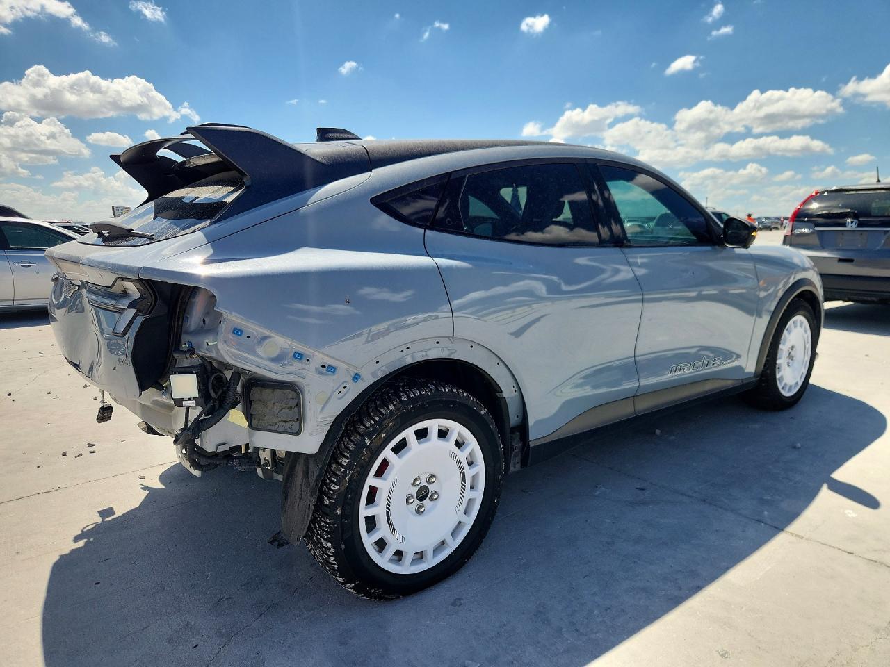 2025 Ford Mustang Mach-E Gt - Image 3
