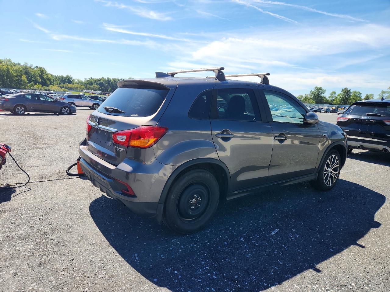 2018 Mitsubishi Outlander Sport Es - Image 3