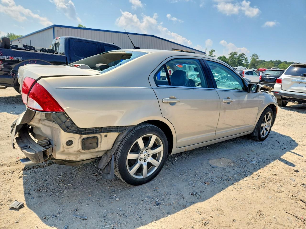 2011 Mercury Milan Premier - Image 3