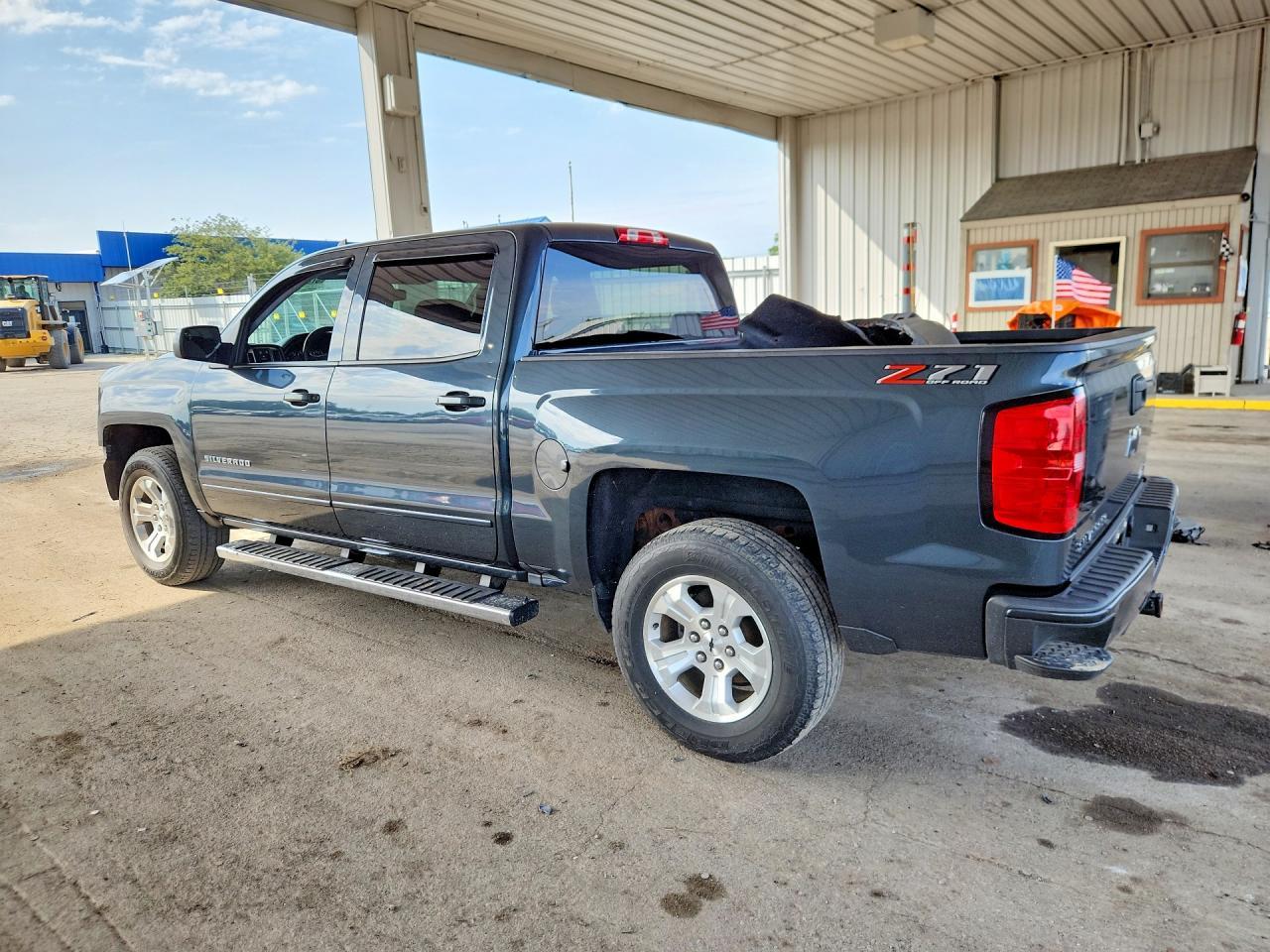 2018 Chevrolet Silverado K1500 Lt - Image 2