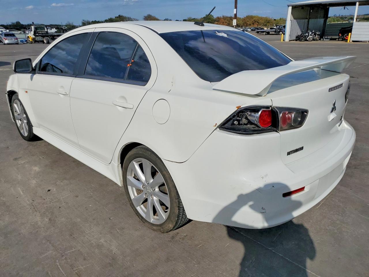 2014 Mitsubishi Lancer Gt - Image 2
